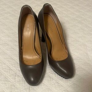 Nine West Green Leather Pumps